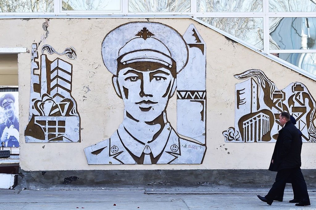 列昂诺夫是人类太空行走第一人,为何他在苏联的知名度要次于加加林?