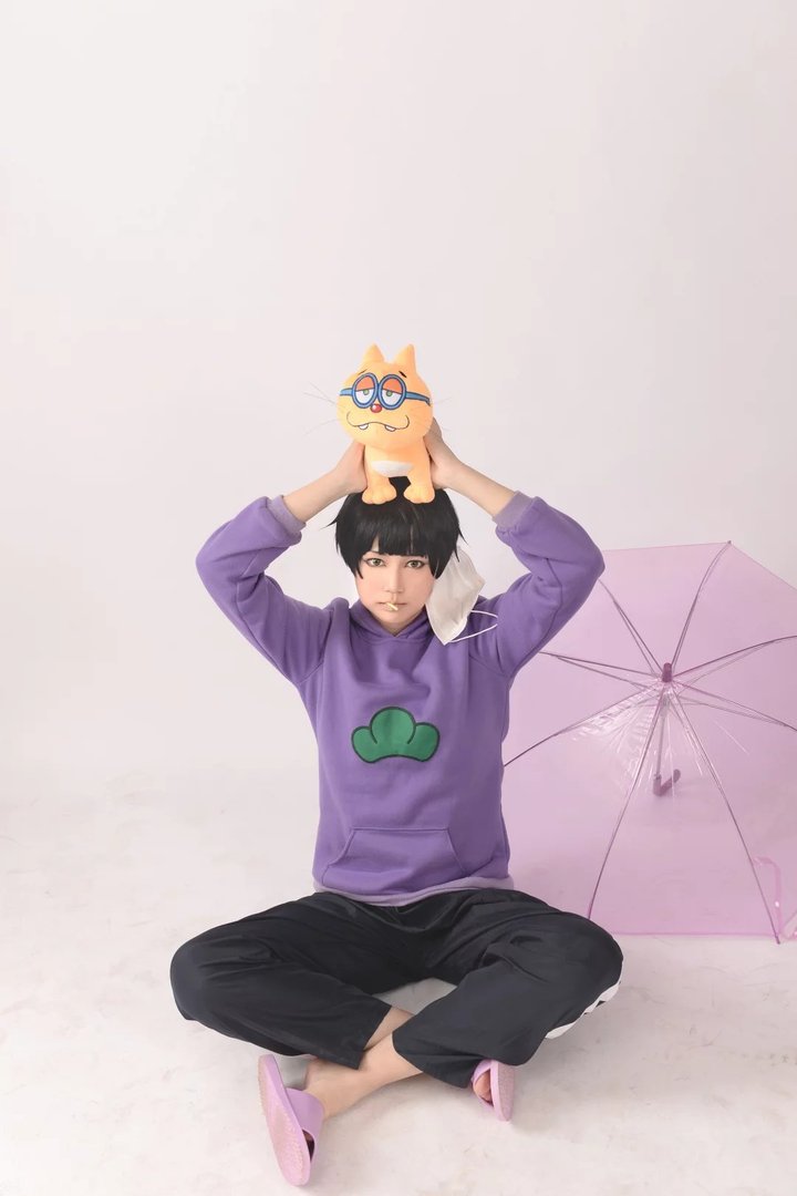 松野一松从小到大都经历了什么?