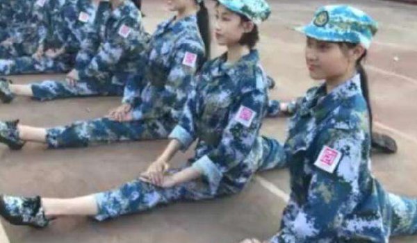 到底该先练竖劈叉后练横劈叉容易，还是先练横劈叉后竖劈叉容易？