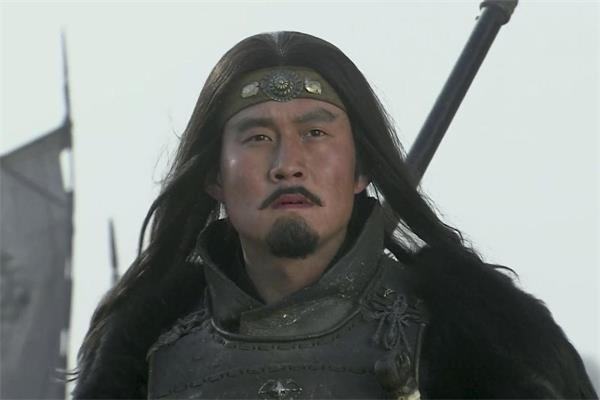 东潘凤，西吕布！与吕布齐名的潘凤为何出场就被斩了？