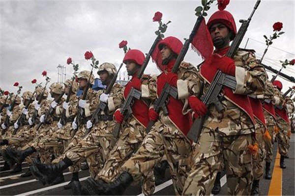 纳粹头目海德里希遇刺身亡,为何几千人为其陪葬?