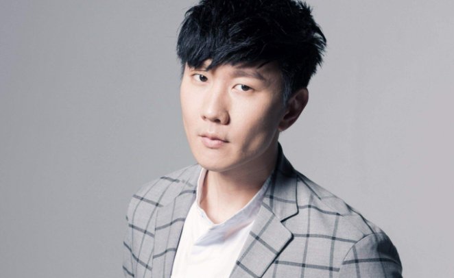 明星为什么要改国籍？