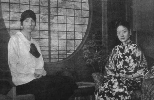 清朝末代皇后婉容怎么死的?