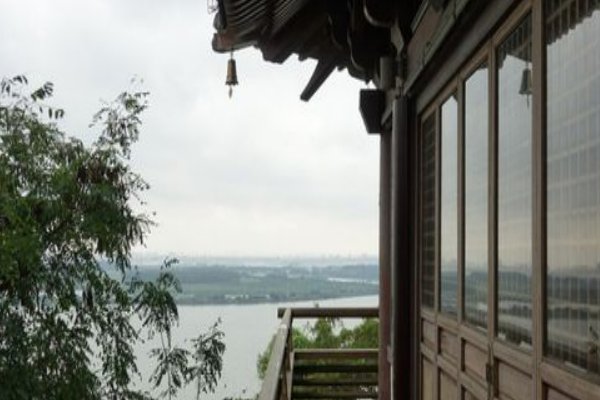 南乡子宿州上元翻译