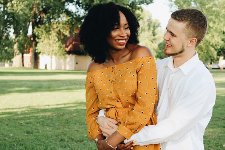 和女友因为琐事分手了，该如何挽回这段感情？