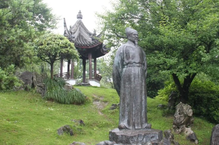 钱俶和钱镠怎么读