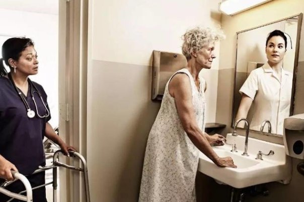 嗯看着镜子我们是怎么结合的