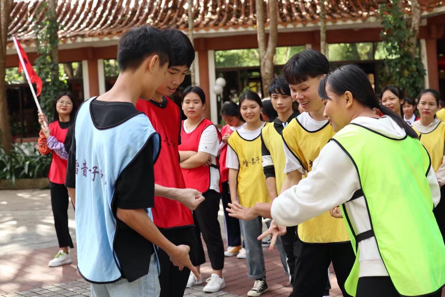 猜的笔顺和组词