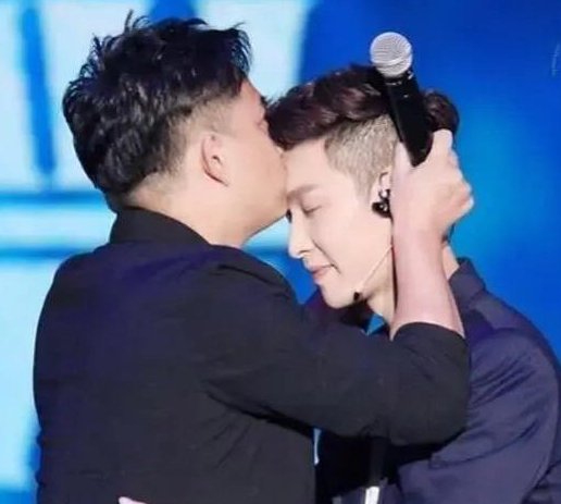 师父黄磊与张艺兴聊三十岁创业引热议，创业的道路到底有多难走？