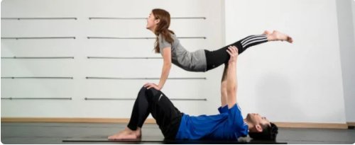 男生女生怎么做运动视频