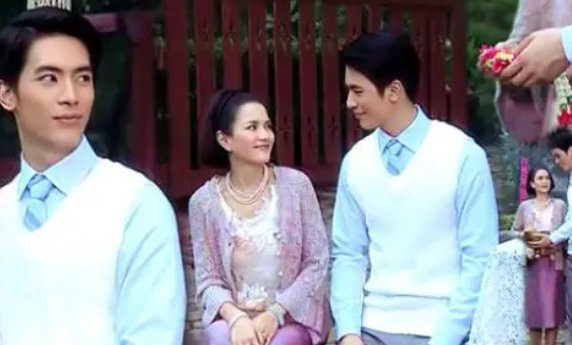 花环夫人中拉媪和第三任丈夫是否有孩子。