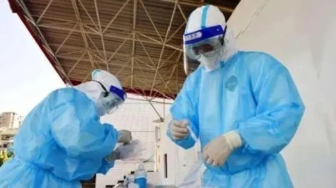 核酸检测员的日薪已达上千元，为何却还是“一人难求”？