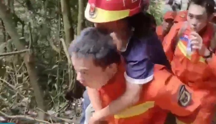 你如何看待广西14岁女孩上山采药失踪3天后获救这件事？