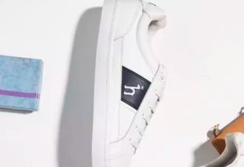 为什么韩国人都喜欢穿HAZZYS?