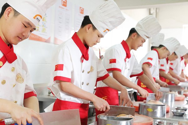 新东方厨师学校收费