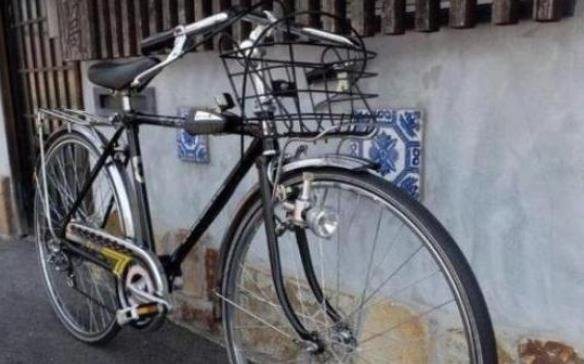 羡慕父辈纯朴爱情！90后新人定制二八大杠做婚车，这场婚礼有何意义？