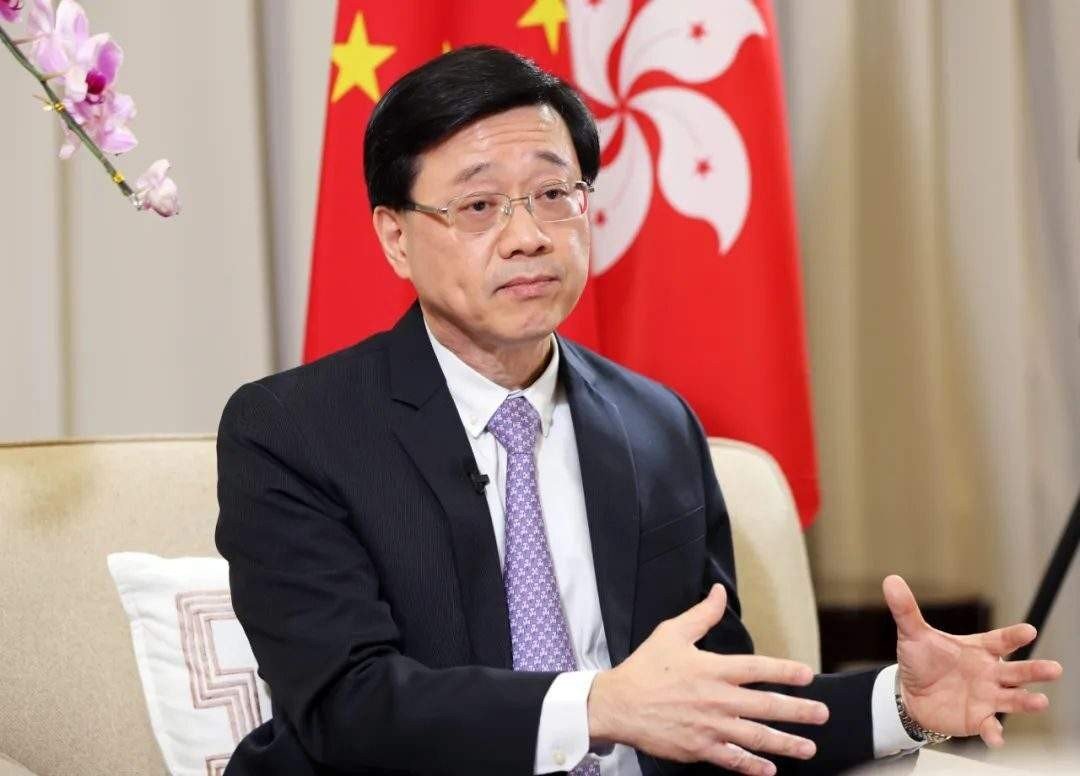 谁是香港第六任特首?