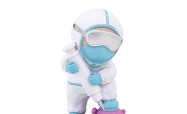 “大白”撬开蛋糕店被指盗窃，“大白”到底在做什么？