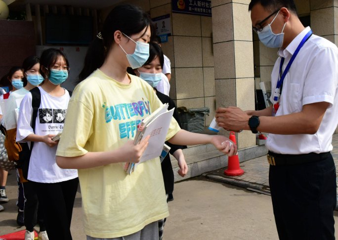 高考分数线2022年公布时间