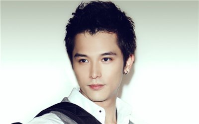 电视剧《爱情睡醒了》是谁主演的?