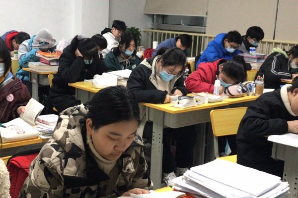 高考复读多少费用