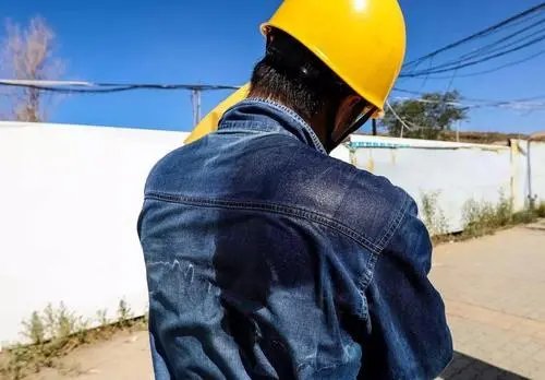 加拿大极端高温一周内超700人猝死,该如何应对高温天气?