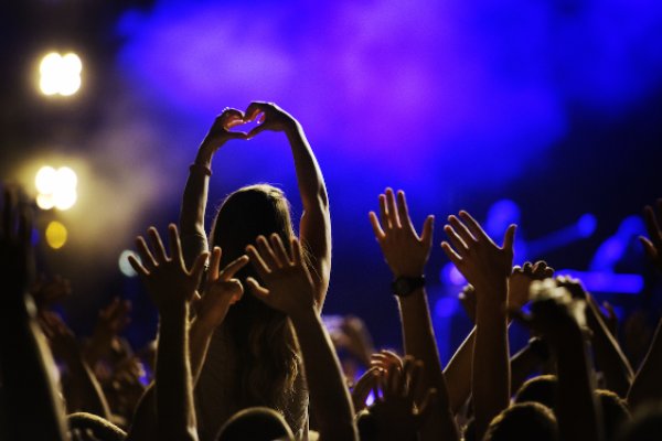 北京市文旅局表示不得组织未成年人参与应援活动，具体有何举措？