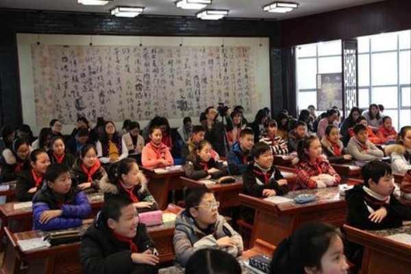 南乡子宿州上元翻译