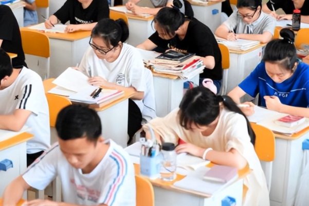 2023年辽宁高考分数线公布时间