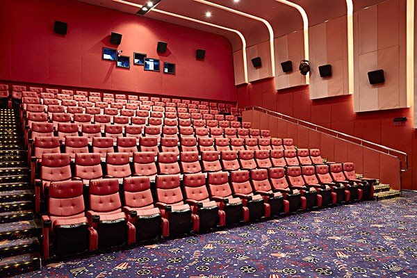 电影院的一场电影如果没人买票还会放映吗？