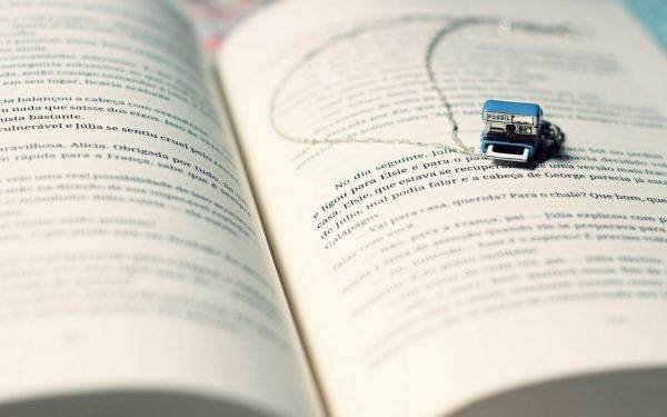 英语、语文、数学、科学英文怎么说？