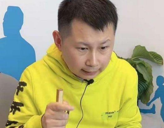 离开郭德纲的何云伟如今怎么样了？