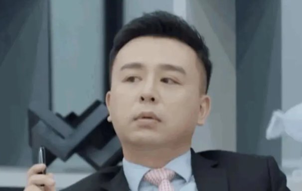 黄奕约会对象陆律师被曝与多位男性聊天是怎么回事？