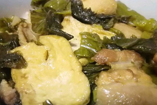 统一在315曝光后，连夜改声明，统一的老坛酸菜包究竟是哪生产的?