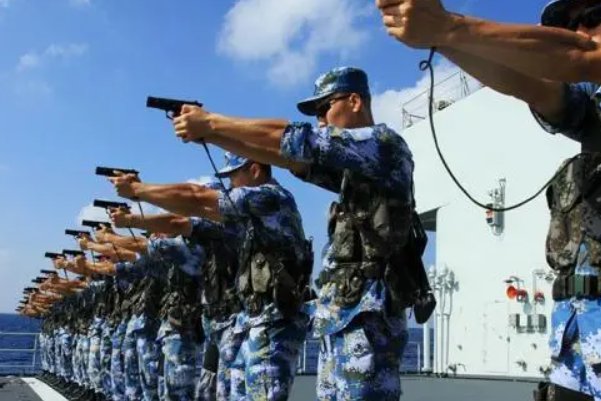 批的拼音组词部首