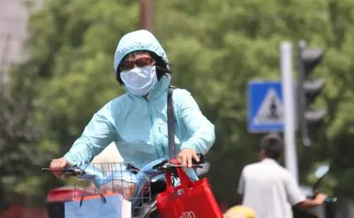 加拿大极端高温一周内超700人猝死,该如何应对高温天气?