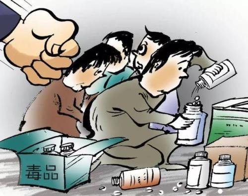 安徽滁州小伙弃车与民警共追违法嫌疑人，你如何看待这件事？