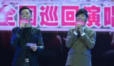 左立的演艺经历