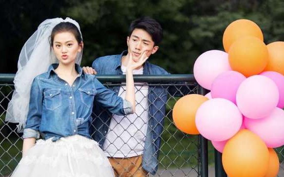 男女之间最容易日久生情的关系有哪些？