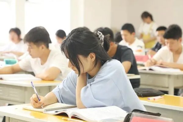 上海复读小三门需要重考吗