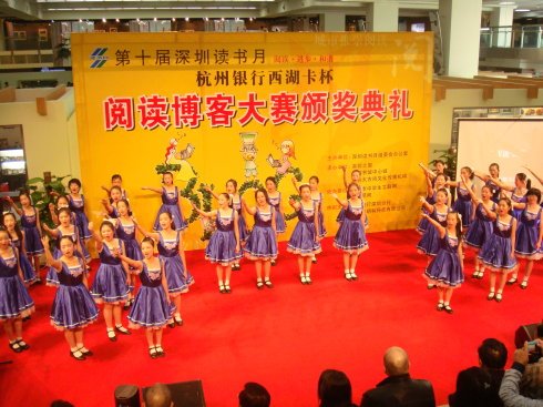 云在青天书在手的歌曲歌词