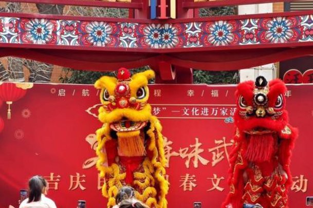 龙行龘龘是什么意思