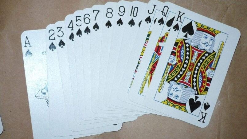 两对情侣一起打扑克输了的惩罚