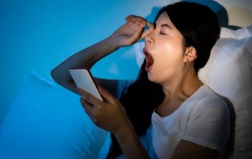 熬夜困了可以睡觉吗?