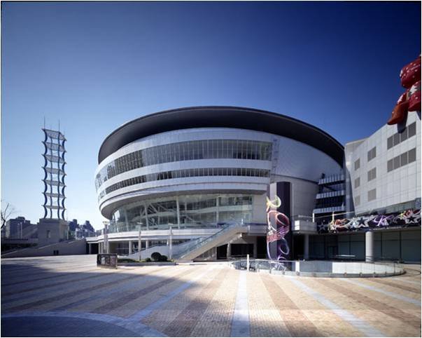 高雄巨蛋的介绍