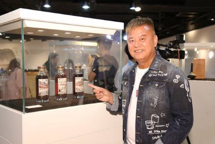 陈百祥拍卖会乱举手，害别人多花几千万是什么电影