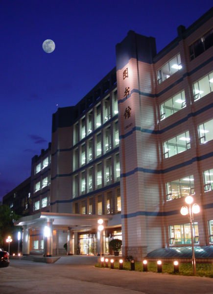 首都医科大学图书馆的介绍