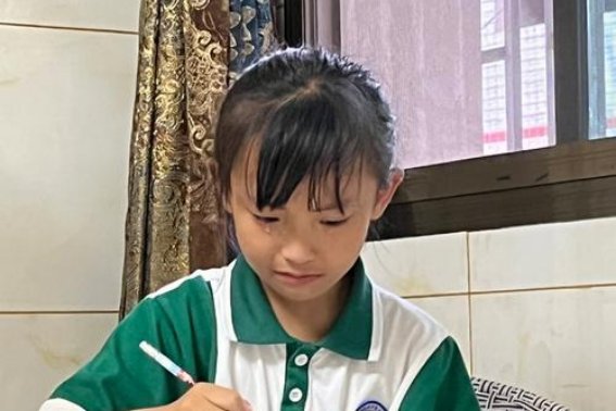 喋喋不休用具体的情景表现出来怎么写