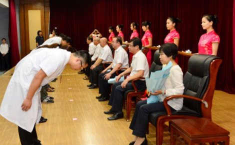 “老师领进门”的后一句是什么