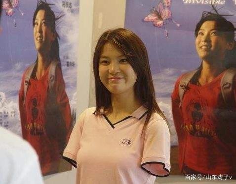 “无臂女孩”上非诚勿扰惨遭羞辱，被男子深情示爱，后来如何？